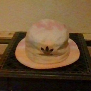 Adidas bucket hat